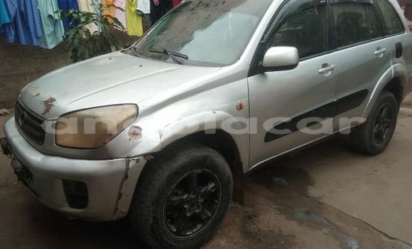 Comprar Usado Toyota RAV4 Outro Carro em Luanda em Luanda Province Comprar Usado Toyota RAV4 Outro Carro em Luanda em Luanda Province