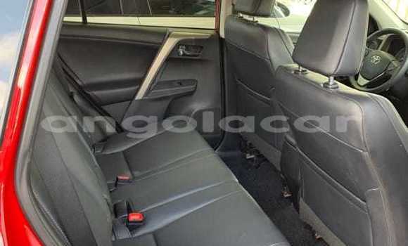 Comprar Usado Toyota RAV4 Vermelho Carro em Luanda em Luanda Province Comprar Usado Toyota RAV4 Vermelho Carro em Luanda em Luanda Province