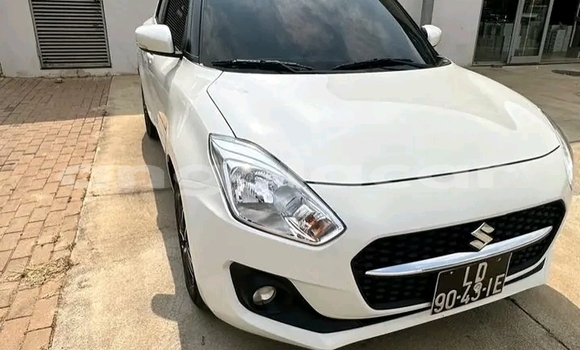 Comprar Usado Suzuki Swift Branco Carro em Luanda em Luanda Province Comprar Usado Suzuki Swift Branco Carro em Luanda em Luanda Province