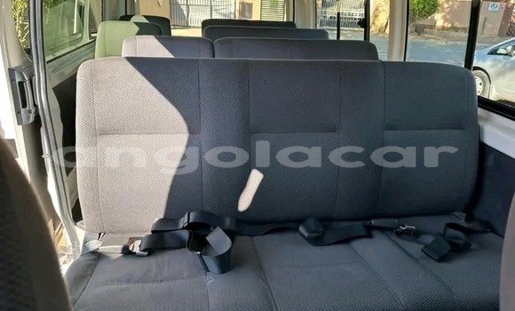 Acheter Occasion Voiture Toyota Hiace Blanc à Luanda, Province de Luanda Acheter Occasion Voiture Toyota Hiace Blanc à Luanda, Province de Luanda