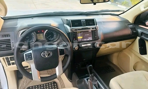 Acheter Occasion Voiture Toyota Prado Blanc à Luanda, Province de Luanda Acheter Occasion Voiture Toyota Prado Blanc à Luanda, Province de Luanda