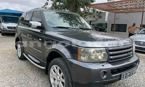 Buy Used Land Rover Range Rover Black Car in Luanda in Luanda Province Buy Used Land Rover Range Rover Black Car in Luanda in Luanda Province