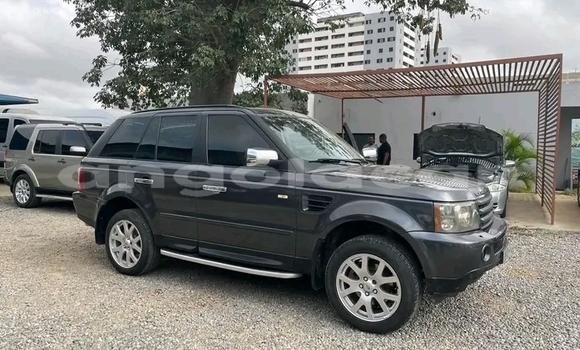 Buy Used Land Rover Range Rover Black Car in Luanda in Luanda Province Buy Used Land Rover Range Rover Black Car in Luanda in Luanda Province