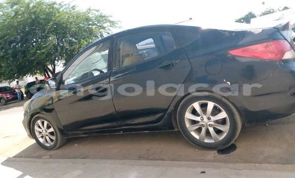 Comprar Usado Hyundai Accent Preto Carro em Caconda em Huila Comprar Usado Hyundai Accent Preto Carro em Caconda em Huila