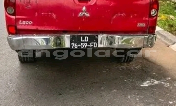 Comprar Usado Mitsubishi L200 Azul Carro em Cazaje em Moxico Comprar Usado Mitsubishi L200 Azul Carro em Cazaje em Moxico