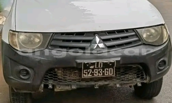 Comprar Usado Mitsubishi L200 Branco Carro em Huambo em Huambo Comprar Usado Mitsubishi L200 Branco Carro em Huambo em Huambo