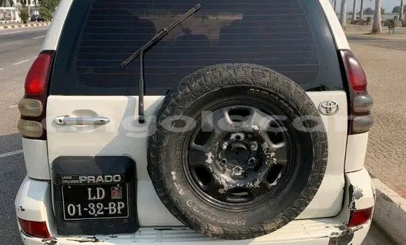Buy Used Toyota Prado White Car in Luanda in Luanda Province Buy Used Toyota Prado White Car in Luanda in Luanda Province