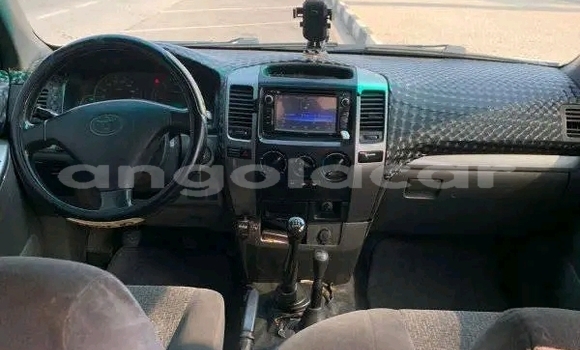 Buy Used Toyota Prado White Car in Luanda in Luanda Province Buy Used Toyota Prado White Car in Luanda in Luanda Province