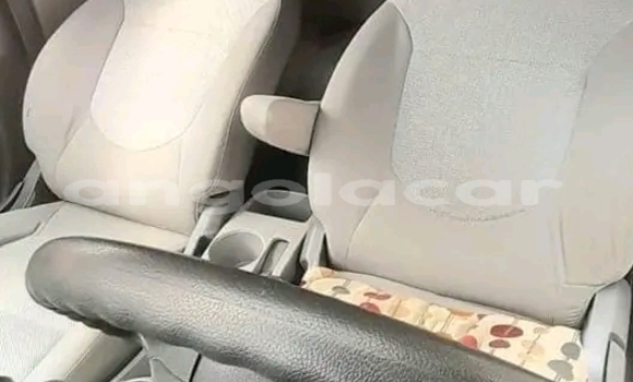 Comprar Usado Hyundai Accent Branco Carro em Lucapa em Lunda Norte Province Comprar Usado Hyundai Accent Branco Carro em Lucapa em Lunda Norte Province