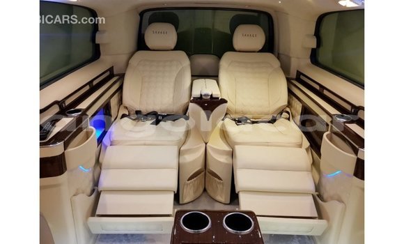 Buy Import Mercedes-Benz 250 Black Car in Import - Dubai in Bengo Province Buy Import Mercedes-Benz 250 Black Car in Import - Dubai in Bengo Province