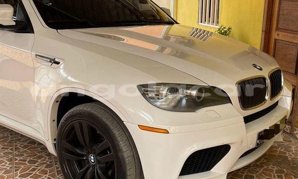 Comprar Usado BMW X6 Branco Carro em Camabatela em Uige Comprar Usado BMW X6 Branco Carro em Camabatela em Uige
