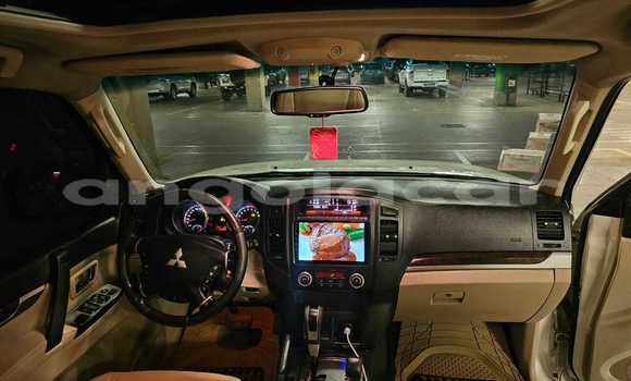 Comprar Usado Mitsubishi Pajero Branco Carro em Caluquembe em Huila Comprar Usado Mitsubishi Pajero Branco Carro em Caluquembe em Huila