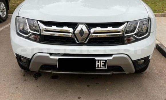 Buy Used Renault Duster White Car in Caconda in Huila Buy Used Renault Duster White Car in Caconda in Huila