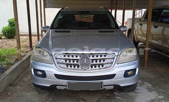 Acheter Occasion Voiture Mercedes-Benz ML–Class Autre à Camabatela, Uige Acheter Occasion Voiture Mercedes-Benz ML–Class Autre à Camabatela, Uige