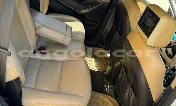 Buy Used Hyundai Santa Fe White Car in Caconda in Huila Buy Used Hyundai Santa Fe White Car in Caconda in Huila