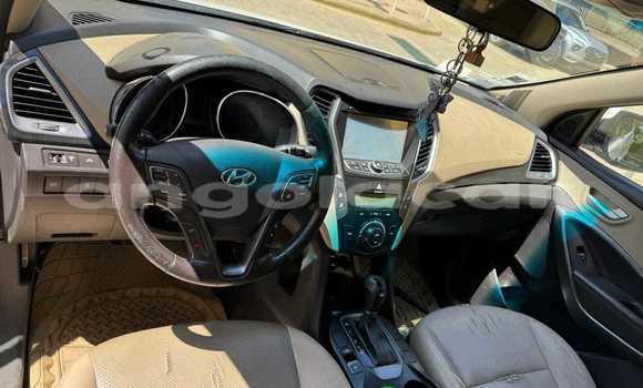 Buy Used Hyundai Santa Fe White Car in Caconda in Huila Buy Used Hyundai Santa Fe White Car in Caconda in Huila