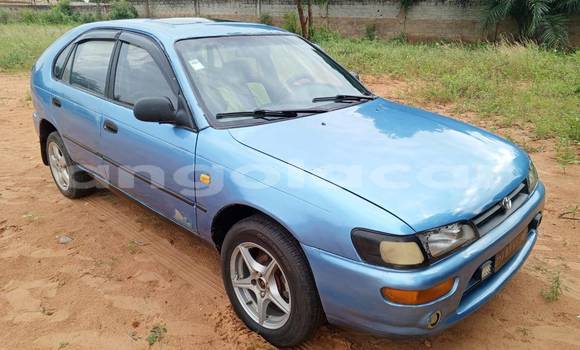 Comprar Usado Toyota Corolla Azul Carro em Caconda em Huila Comprar Usado Toyota Corolla Azul Carro em Caconda em Huila