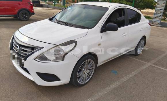 Acheter Occasion Voiture Nissan Sunny Blanc à Caluquembe, Huila Acheter Occasion Voiture Nissan Sunny Blanc à Caluquembe, Huila