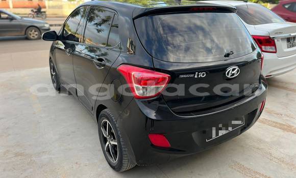 Acheter Occasion Voiture Hyundai i10 Noir à Caluquembe, Huila Acheter Occasion Voiture Hyundai i10 Noir à Caluquembe, Huila