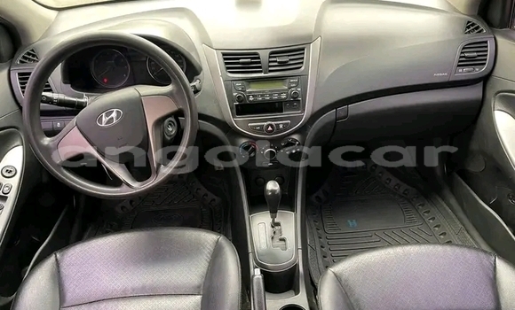 Acheter Occasion Voiture Hyundai Accent Blanc à Luanda, Province de Luanda Acheter Occasion Voiture Hyundai Accent Blanc à Luanda, Province de Luanda