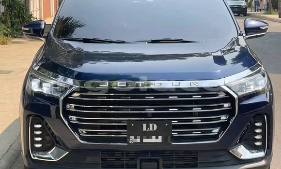 Comprar Usado Jensen S-V8 Prata Carro em Camacupa em Bie Comprar Usado Jensen S-V8 Prata Carro em Camacupa em Bie