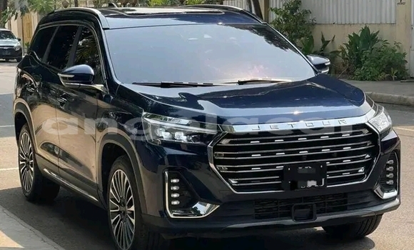 Comprar Usado Jensen S-V8 Prata Carro em Camacupa em Bie Comprar Usado Jensen S-V8 Prata Carro em Camacupa em Bie