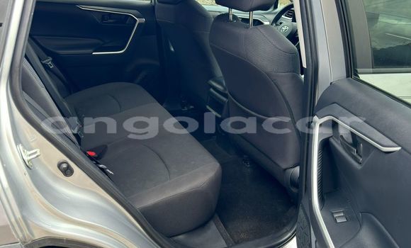 Comprar Usado Toyota RAV4 Outro Carro em Luanda em Luanda Province Comprar Usado Toyota RAV4 Outro Carro em Luanda em Luanda Province