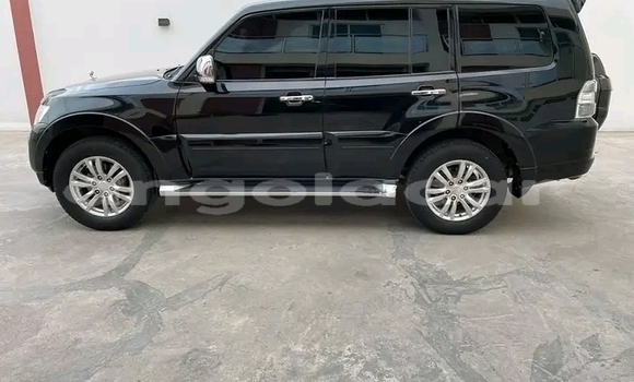 Buy Used Mitsubishi Pajero Black Car in Luanda in Luanda Province Buy Used Mitsubishi Pajero Black Car in Luanda in Luanda Province