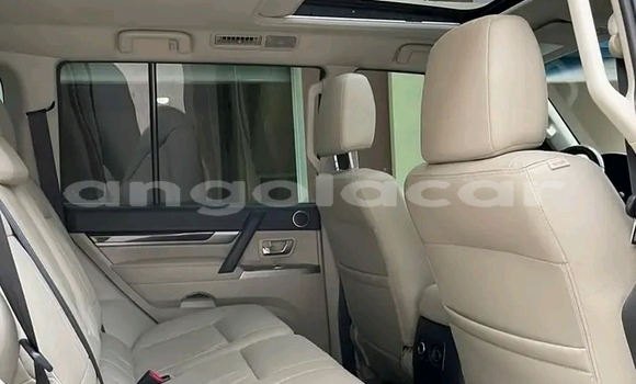 Buy Used Mitsubishi Pajero Black Car in Luanda in Luanda Province Buy Used Mitsubishi Pajero Black Car in Luanda in Luanda Province