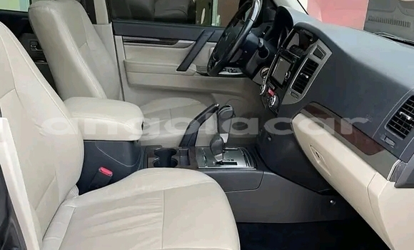 Buy Used Mitsubishi Pajero Black Car in Luanda in Luanda Province Buy Used Mitsubishi Pajero Black Car in Luanda in Luanda Province