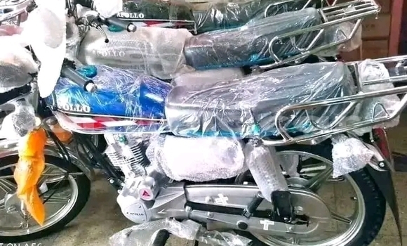 Buy Used Bajaj Qute Red Car in Luanda in Luanda Province Buy Used Bajaj Qute Red Car in Luanda in Luanda Province