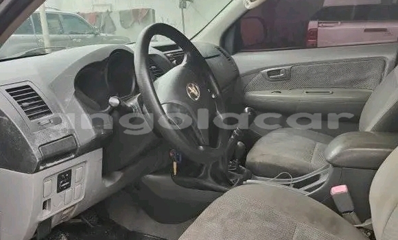 Comprar Usado Toyota Hilux Azul Carro em Leua em Moxico Comprar Usado Toyota Hilux Azul Carro em Leua em Moxico