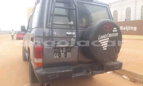 Comprar Usado Toyota Land Cruiser Outro Carro em Luanda em Luanda Province Comprar Usado Toyota Land Cruiser Outro Carro em Luanda em Luanda Province