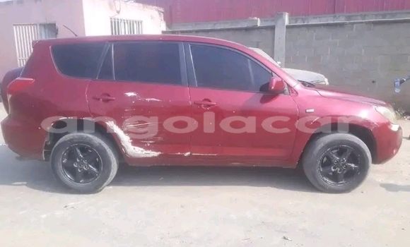 Comprar Usado Toyota RAV4 Vermelho Carro em Luau em Moxico Comprar Usado Toyota RAV4 Vermelho Carro em Luau em Moxico