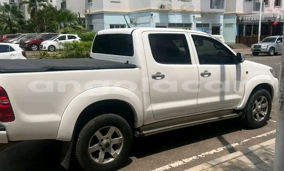 Comprar Usado Toyota Hilux Branco Carro em Luanda em Luanda Province Comprar Usado Toyota Hilux Branco Carro em Luanda em Luanda Province
