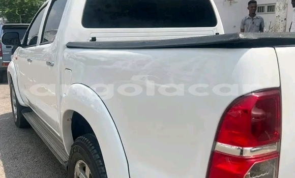 Comprar Usado Toyota Hilux Branco Carro em Luanda em Luanda Province Comprar Usado Toyota Hilux Branco Carro em Luanda em Luanda Province