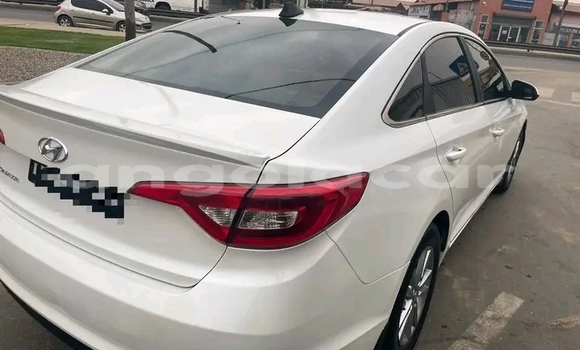 Acheter Occasion Voiture Hyundai Sonata Blanc à Luanda, Province de Luanda Acheter Occasion Voiture Hyundai Sonata Blanc à Luanda, Province de Luanda