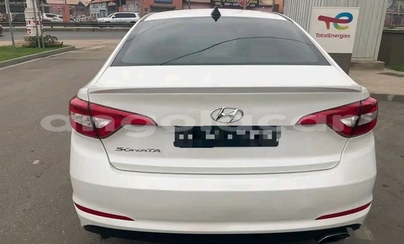 Acheter Occasion Voiture Hyundai Sonata Blanc à Luanda, Province de Luanda Acheter Occasion Voiture Hyundai Sonata Blanc à Luanda, Province de Luanda