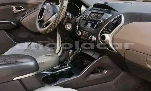 Acheter Occasion Voiture Hyundai Tucson Blanc à Leua, Moxico