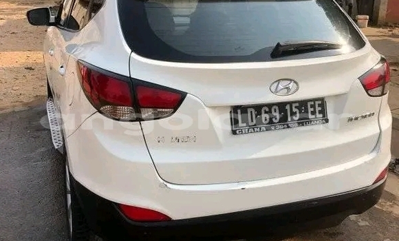 Acheter Occasion Voiture Hyundai Tucson Blanc à Leua, Moxico Acheter Occasion Voiture Hyundai Tucson Blanc à Leua, Moxico