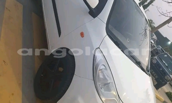 Acheter Occasion Voiture Hyundai i10 Blanc à Lobito, Benguela Acheter Occasion Voiture Hyundai i10 Blanc à Lobito, Benguela