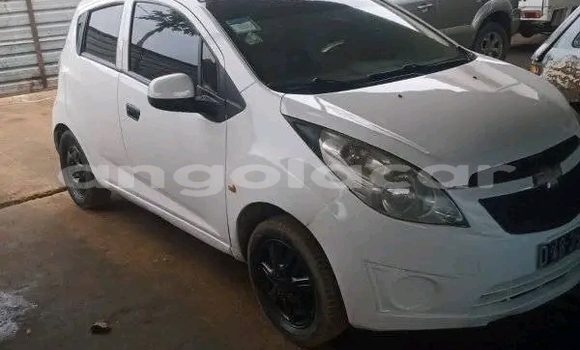 Buy Used Chevrolet spark White Car in Cazaje in Moxico