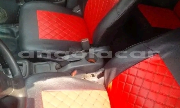 Comprar Usado Toyota RAV4 Preto Carro em Leua em Moxico Comprar Usado Toyota RAV4 Preto Carro em Leua em Moxico