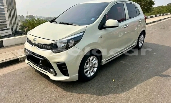 Comprar Usado Kia Morning Branco Carro em Leua em Moxico Comprar Usado Kia Morning Branco Carro em Leua em Moxico