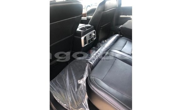 Comprar Importar Ford Club Wagon Preto Carro em Import - Dubai em Bengo Province Comprar Importar Ford Club Wagon Preto Carro em Import - Dubai em Bengo Province