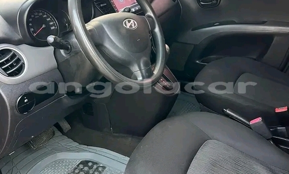 Comprar Usado Hyundai i10 Prata Carro em Luanda em Luanda Province Comprar Usado Hyundai i10 Prata Carro em Luanda em Luanda Province