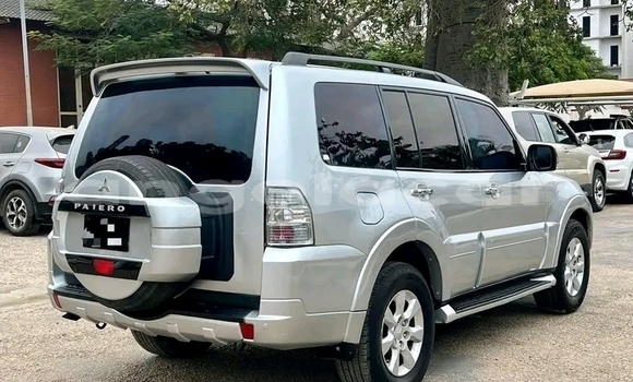 Comprar Usado Mitsubishi Pajero Outro Carro em Luanda em Luanda Province Comprar Usado Mitsubishi Pajero Outro Carro em Luanda em Luanda Province
