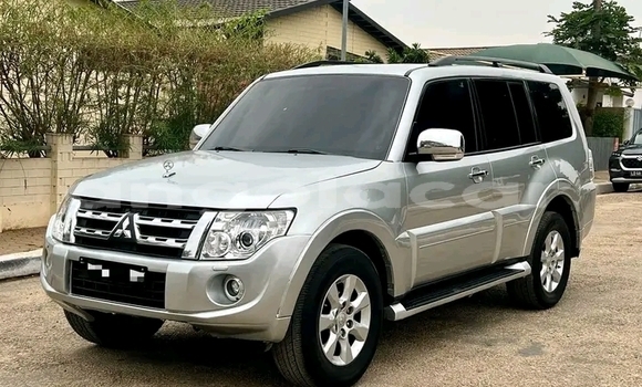 Comprar Usado Mitsubishi Pajero Outro Carro em Luanda em Luanda Province Comprar Usado Mitsubishi Pajero Outro Carro em Luanda em Luanda Province