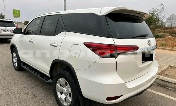 Comprar Usado Toyota Fortuner Branco Carro em Lobito em Benguela Comprar Usado Toyota Fortuner Branco Carro em Lobito em Benguela