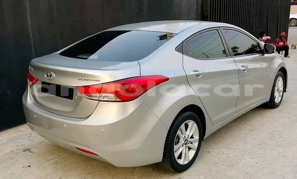 Comprar Usado Hyundai Elantra Outro Carro em Lobito em Benguela Comprar Usado Hyundai Elantra Outro Carro em Lobito em Benguela